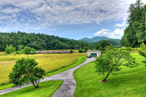 20 Dial Road Blue Ridge GA 30513