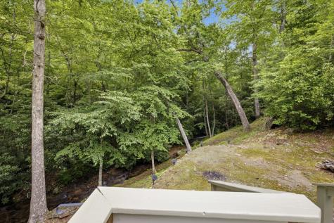 86 Pounding Mill Creek Hayesville NC 28904