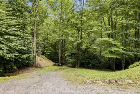 86 Pounding Mill Creek Hayesville NC 28904