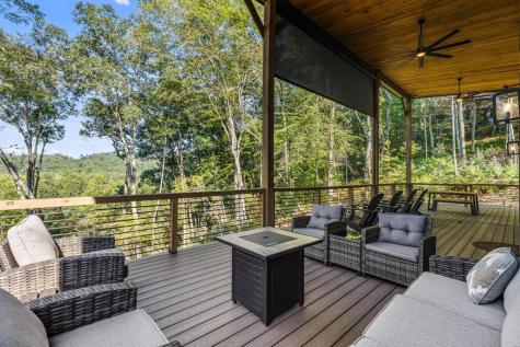 135 Hannah Way Ellijay GA 30540