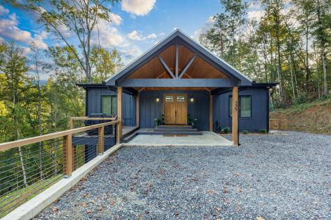 135 Hannah Way Ellijay GA 30540
