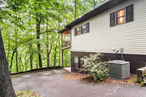 5875 Brasstown Creek Estate Young Harris GA 30582