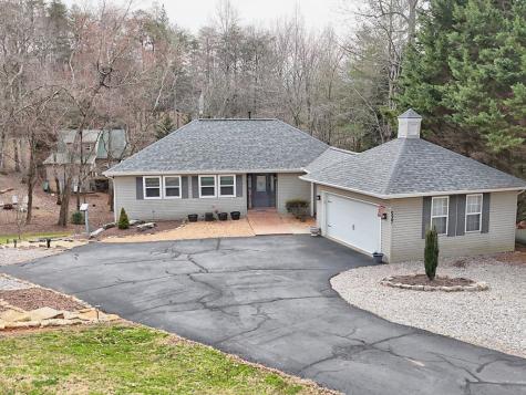 527 Pinebrook Drive Blairsville GA 30512