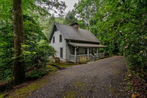 41 River Bend Court Ellijay GA 30540