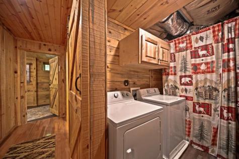 469 North Lake Drive Ellijay GA 30536