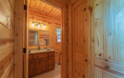 54 Canoe Bend Murphy NC 28906