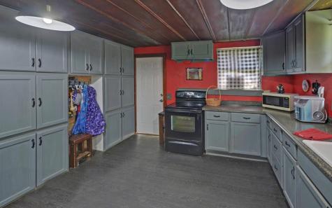 209 Vengeance Creek Road Marble NC 28905
