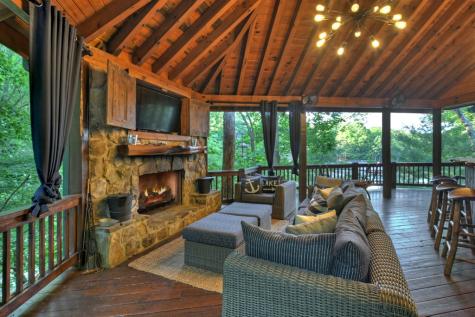 1820 Shady Falls Road Blue Ridge GA 30513