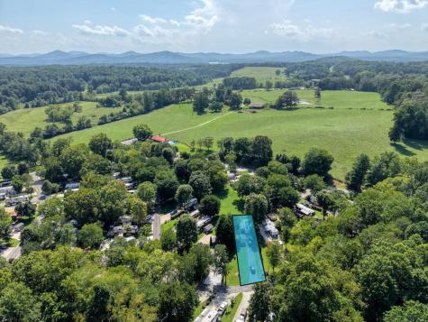 132 Moccasin Lane Blairsville GA 30512
