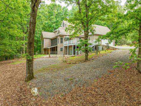 399 Hideaway Hills Road Blairsville GA 30512