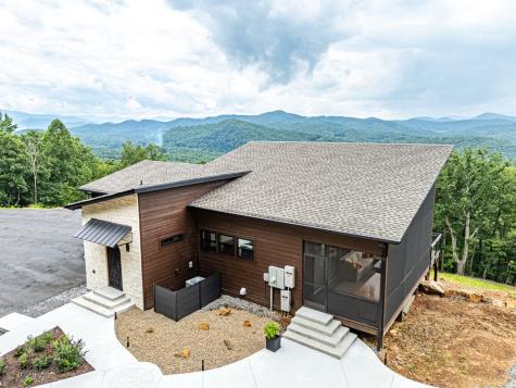 629 Peaks Drive Hayesville NC 28904