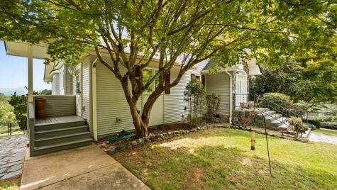498 Old Dyer Drive Hayesville NC 28904