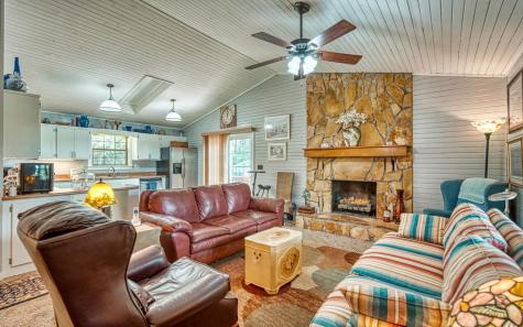 30 W Hills Drive Murphy NC 28906