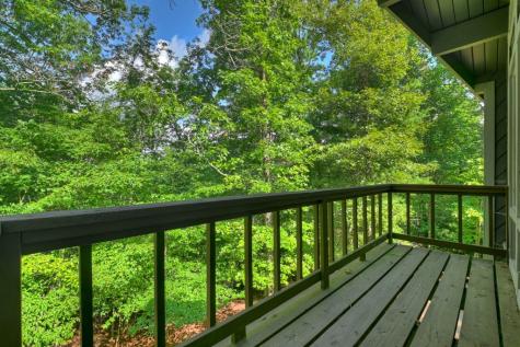 685 Cross Creek Mineral Bluff GA 30559