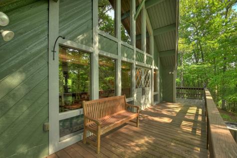 685 Cross Creek Mineral Bluff GA 30559