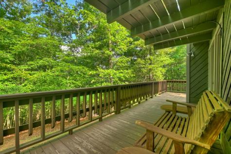 685 Cross Creek Mineral Bluff GA 30559