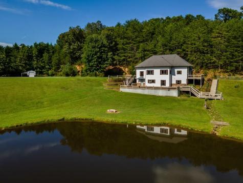 2637 River Road Mineral Bluff GA 30559