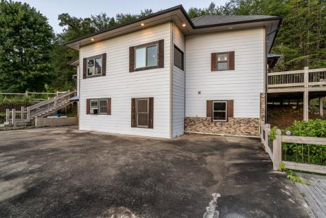 2637 River Road Mineral Bluff GA 30559