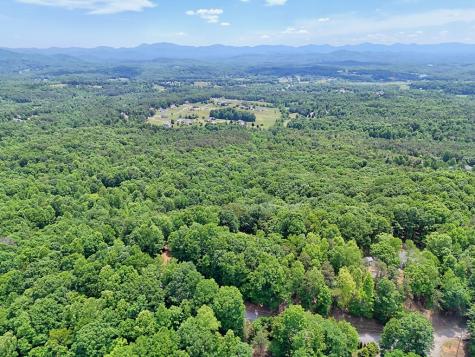 80 Thousand Oaks Road Blairsville GA 30512