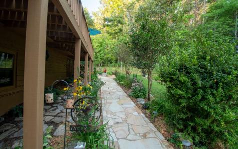 76 Watts Place N Blairsville GA 30512