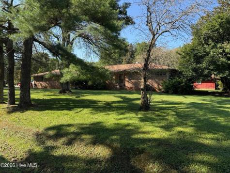 16 Hemlock Way Andrews NC 28901