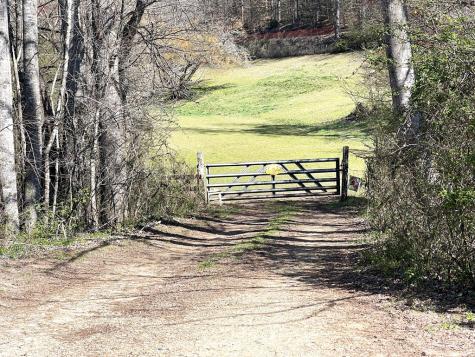 153 Rocking Chair Trail Hayesville NC 28904