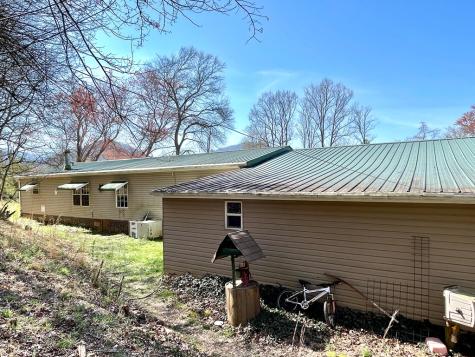153 Rocking Chair Trail Hayesville NC 28904