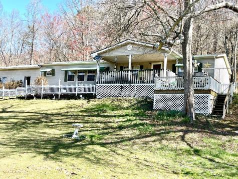 153 Rocking Chair Trail Hayesville NC 28904