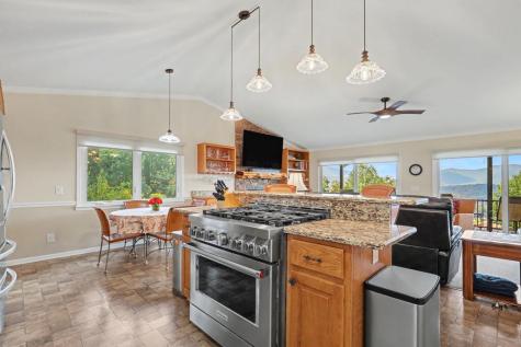 30 Chancey Ridge Drive Hiawassee GA 30546