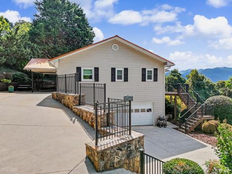 30 Chancey Ridge Drive Hiawassee GA 30546
