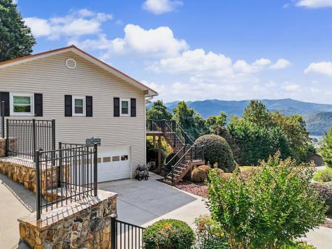 30 Chancey Ridge Drive Hiawassee GA 30546