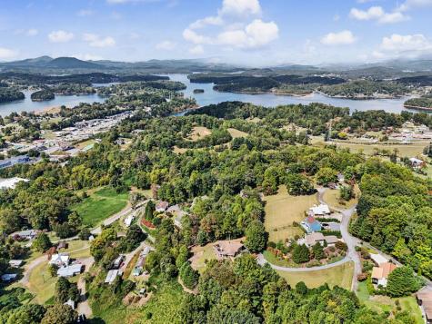 30 Chancey Ridge Drive Hiawassee GA 30546