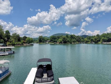 14 B Breezewood Village Hiawassee GA 30546