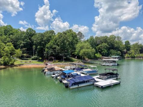 14 B Breezewood Village Hiawassee GA 30546