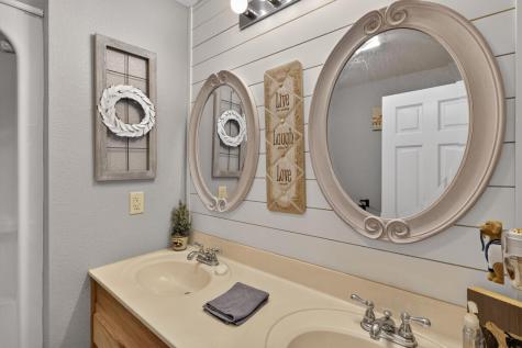 137 Noblet Drive Hiawassee GA 30646