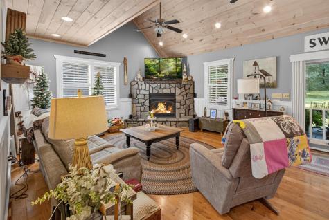 137 Noblet Drive Hiawassee GA 30646