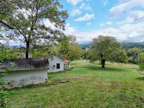 565 Tomotla Road Marble NC 28905