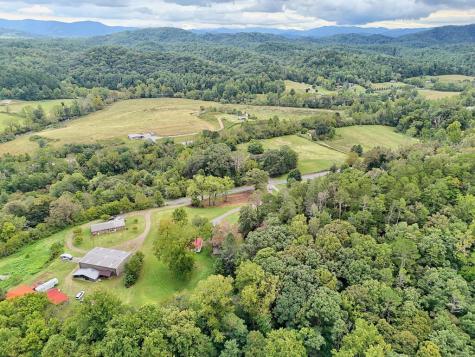 565 Tomotla Road Marble NC 28905