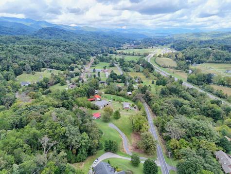 565 Tomotla Road Marble NC 28905