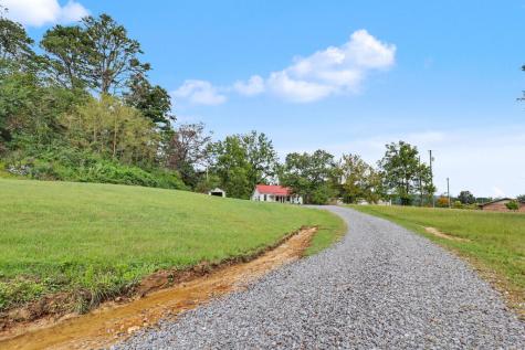 565 Tomotla Road Marble NC 28905