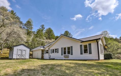 6086 Chatsworth Highway Ellijay GA 30540