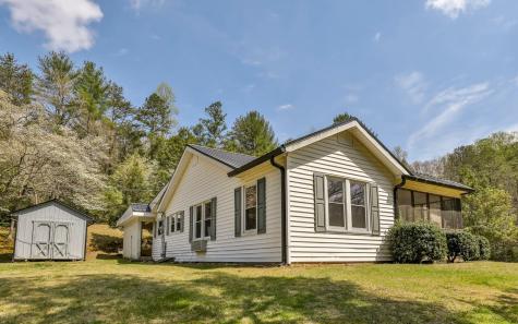 6086 Chatsworth Highway Ellijay GA 30540