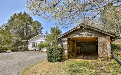 6086 Chatsworth Highway Ellijay GA 30540