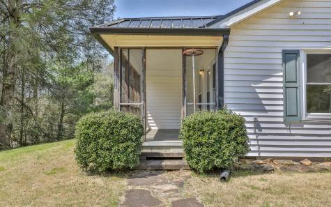 6086 Chatsworth Highway Ellijay GA 30540