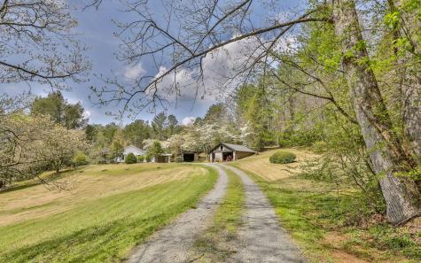 6086 Chatsworth Highway Ellijay GA 30540