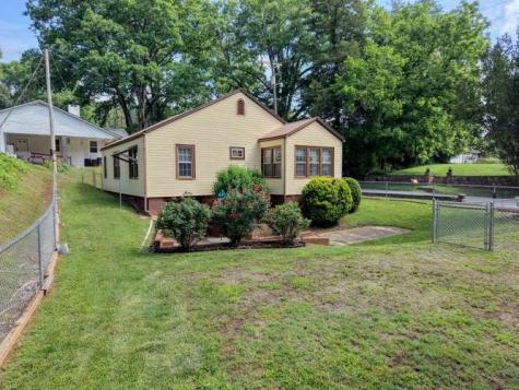 819 Valley River Avenue Murphy NC 28906