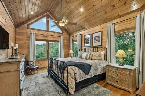 98 Shalom Lane Blue Ridge GA 30513