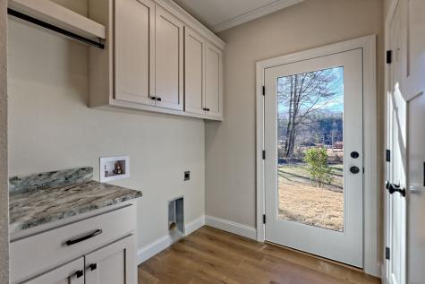 61 Mctyeire Drive Young Harris GA 30582