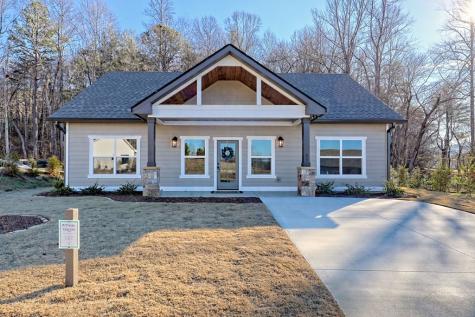 61 Mctyeire Drive Young Harris GA 30582