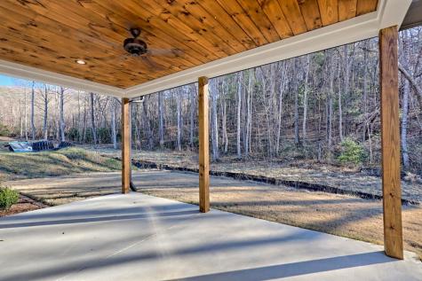 61 Mctyeire Drive Young Harris GA 30582